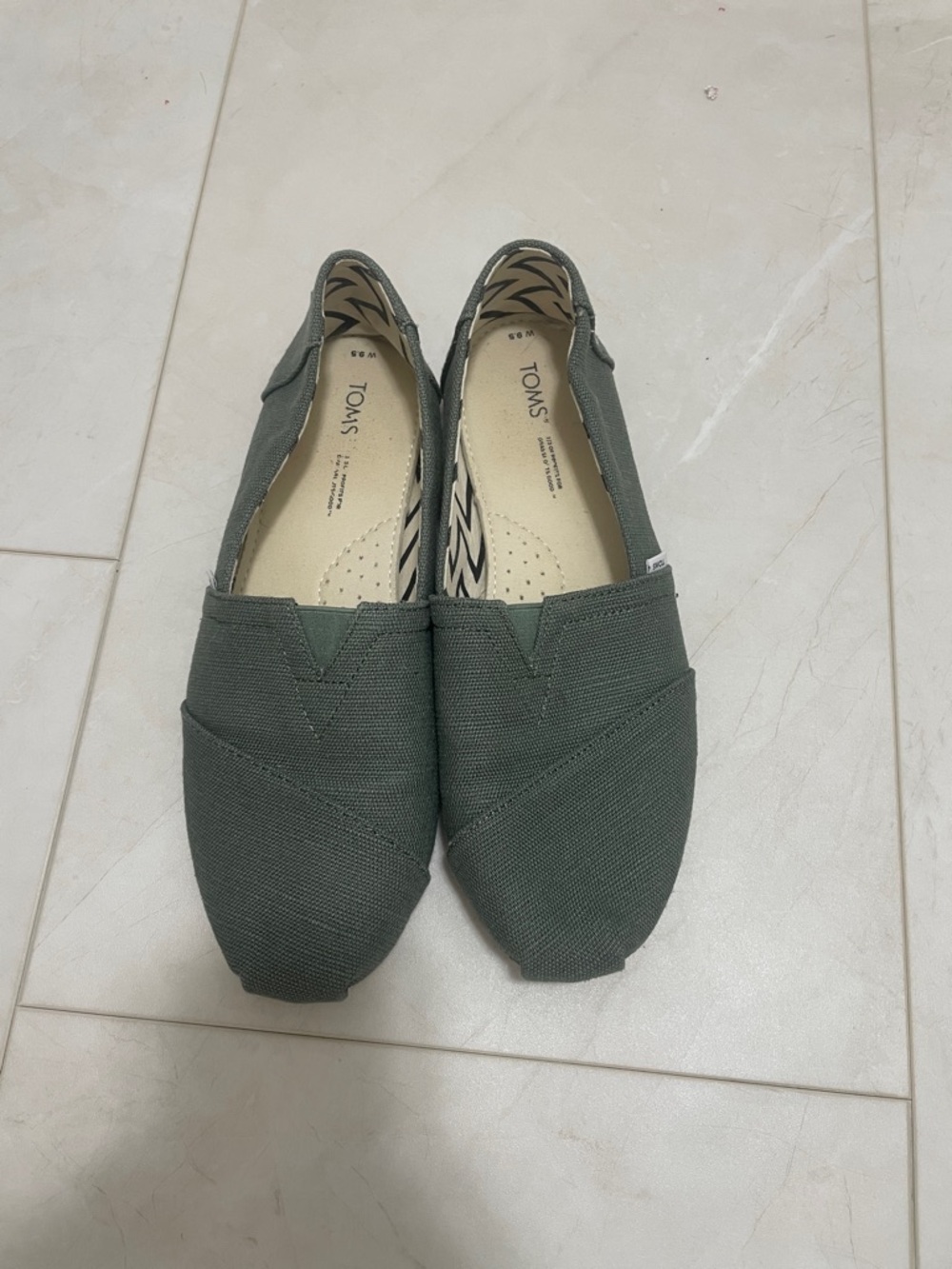 Toms Slip-On Canvas Shoes in Olive